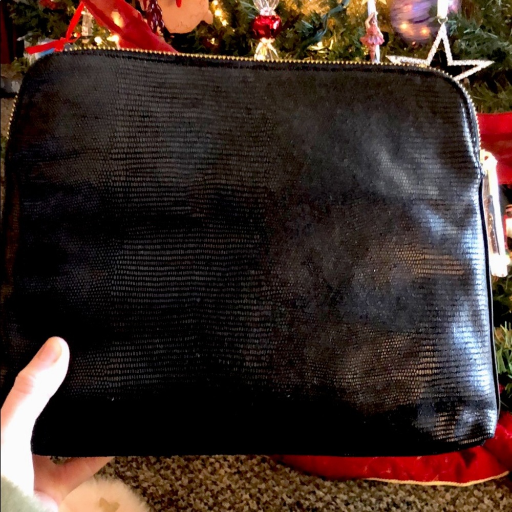 India Hicks ‘Insider’ clutch